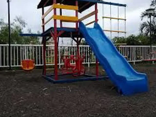 Terreno com 316m², à venda, no bairro Jardim Tarobá em Cambé