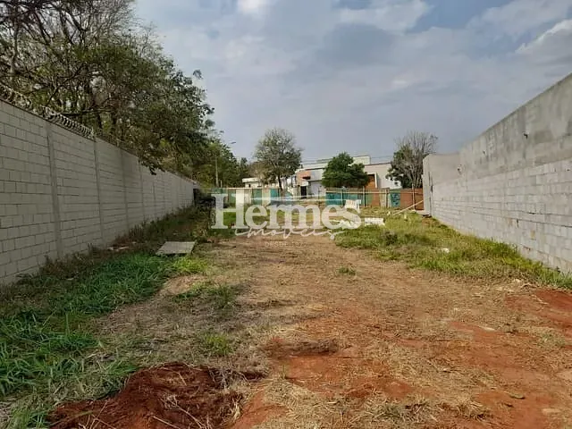 Terreno com 652m², à venda, no bairro Jardim Fortaleza em Paulínia