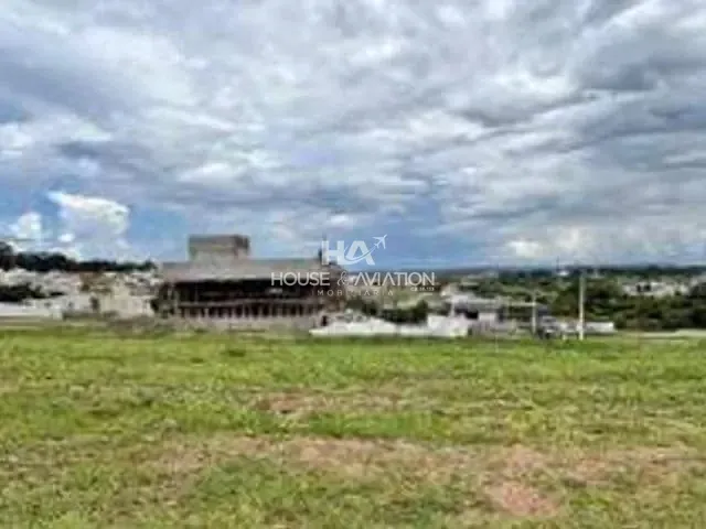 Terreno com 250m², à venda, no bairro Centro em Senador Canedo