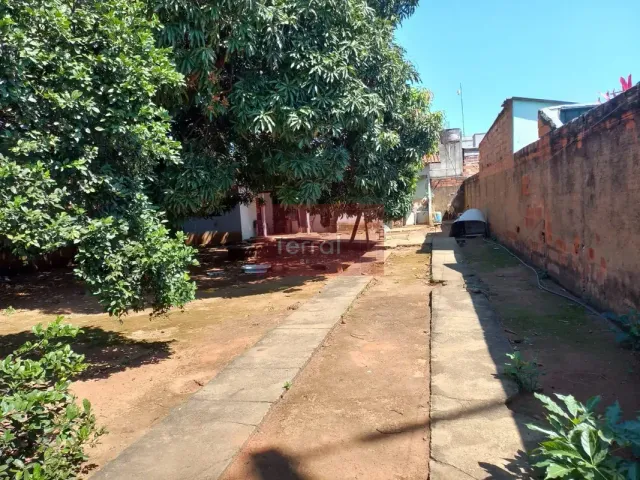 Terreno com 450m², à venda, no bairro Jardim Helvécia em Aparecida de Goiânia