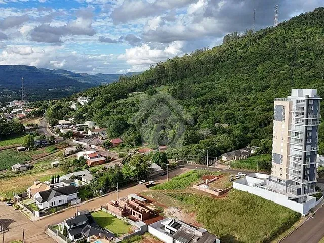 Terreno com 430m², à venda, no bairro Centro Administrativo em Teutônia