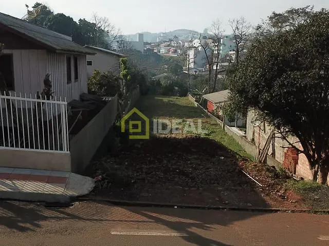 Terreno com 680m², à venda, no bairro Industriários em Concórdia