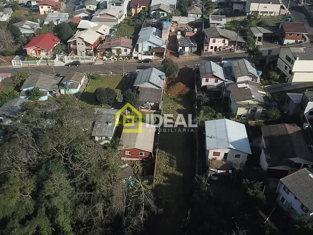 Terreno com 680m², à venda, no bairro Industriários em Concórdia