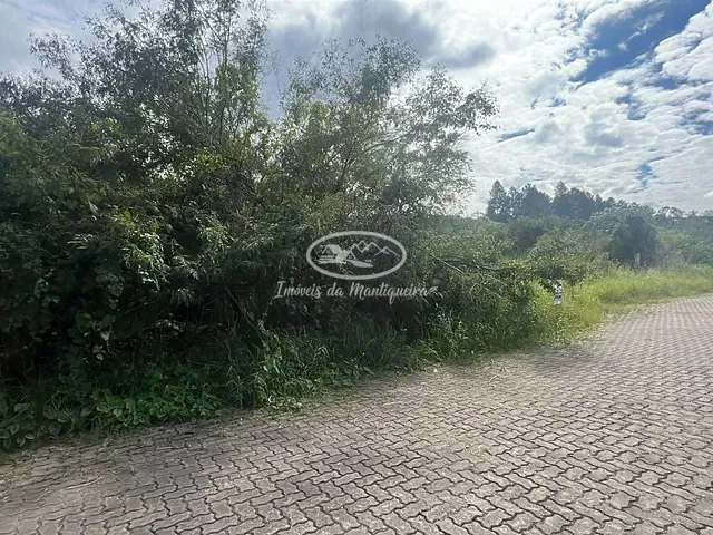 Terreno com 807m², à venda, no bairro Penedo em Itatiaia