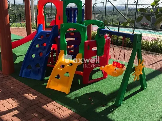 Terreno com 300m², à venda, no bairro Jardins Bolonha em Senador Canedo