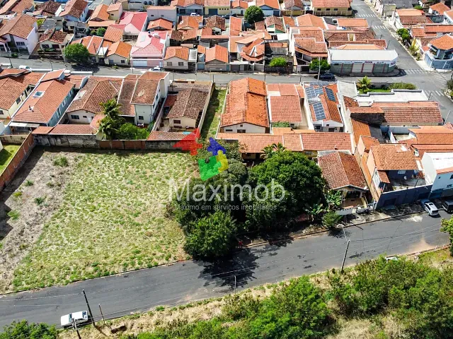 Terreno com 477m², à venda, no bairro São Vicente em Itapira