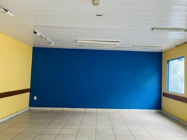 Terreno com 447m², à venda, no bairro Vila Valqueire em Rio de Janeiro