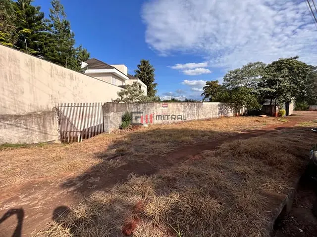 Terreno com 2531m², à venda, no bairro Bela Suiça em Londrina