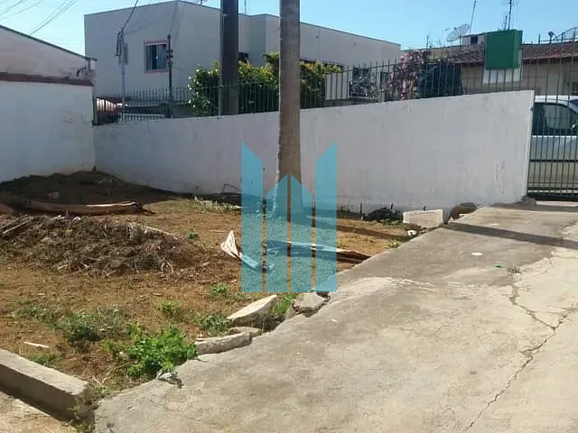 Terreno com 250m², à venda, no bairro Conjunto Habitacional Pedro Afonso Junqueira em Poços de Caldas