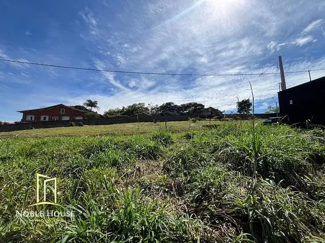 Terreno com 265m², à venda, no bairro Pinheirinho em Vinhedo