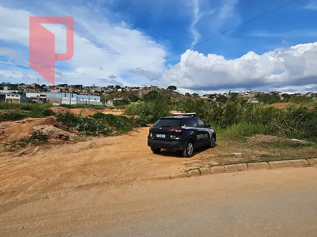 Terreno com 1400m², à venda, no bairro Jardim da Glória em Vespasiano