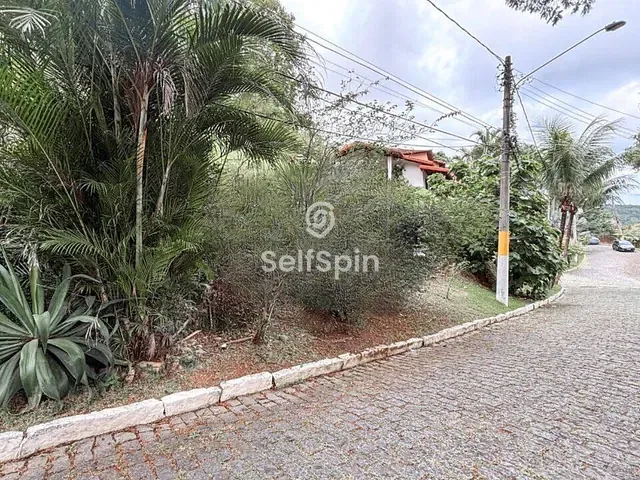 Terreno com 830m², para alugar, no bairro Itaipu em Niterói
