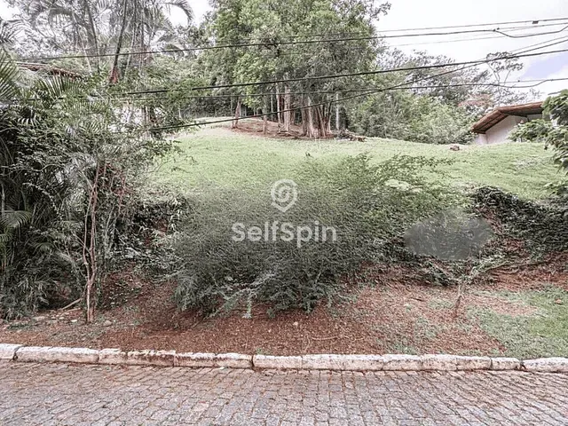 Terreno com 830m², para alugar, no bairro Itaipu em Niterói