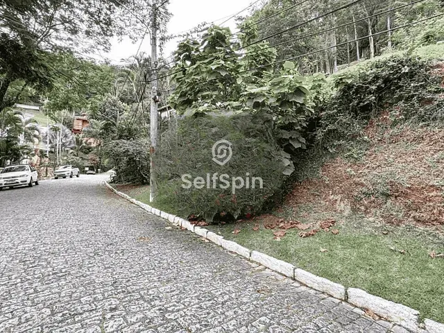 Terreno com 830m², para alugar, no bairro Itaipu em Niterói