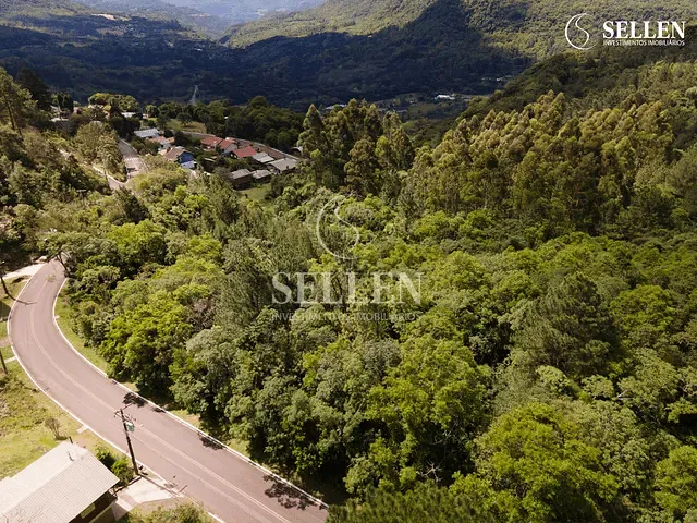 Terreno com 1000m², à venda, no bairro Vale dos Pinheiros em Gramado
