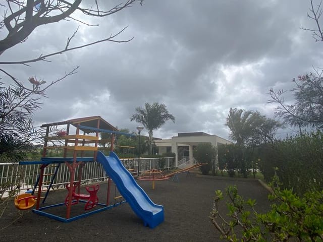 Terreno com 509m², à venda, no bairro Jardim Tarobá em Cambé