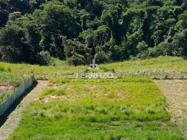 Terreno com 248m², à venda, no bairro Casa de Pedra em Volta Redonda