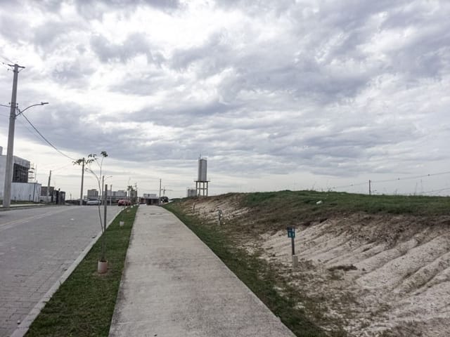 Terreno com 182m², à venda, no bairro Quartier em Pelotas