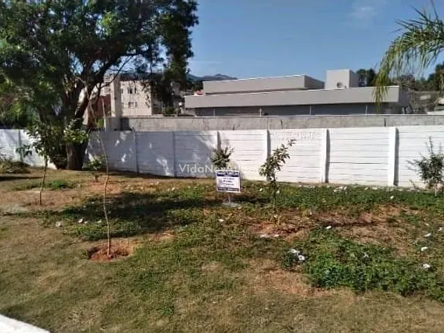 Terreno com 397m², à venda, no bairro Jardim do Lago em Atibaia