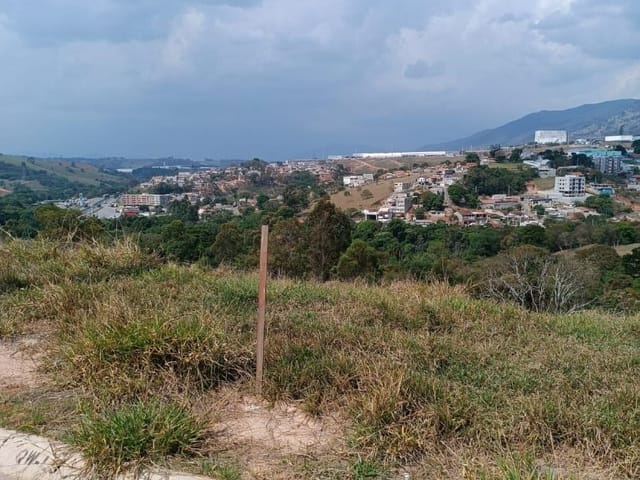 Terreno com 250m², à venda, no bairro Quinta da Mantiqueira em Vargem