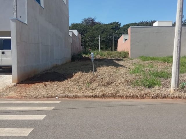 Terreno com 180m², à venda, no bairro Colinas do Alegre em São João da Boa Vista
