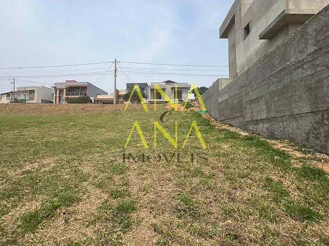 Terreno com 318m², à venda, no bairro Condomínio Villa Real de Bragança em Bragança Paulista