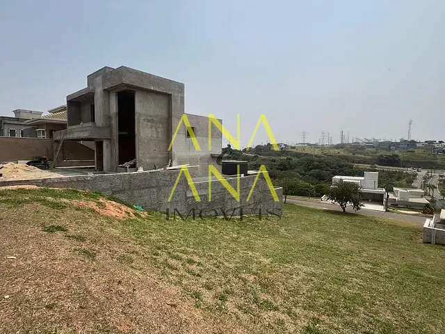 Terreno com 318m², à venda, no bairro Condomínio Villa Real de Bragança em Bragança Paulista