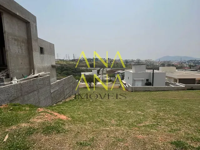 Terreno com 318m², à venda, no bairro Condomínio Villa Real de Bragança em Bragança Paulista