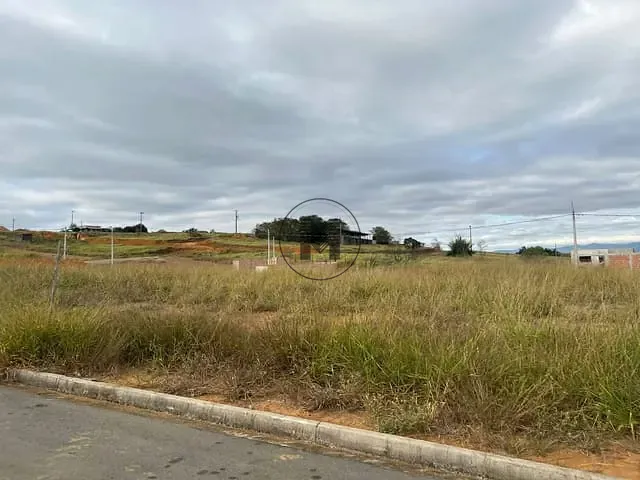 Terreno com 152m², à venda, no bairro Jardim Bela Vista em Guaratinguetá