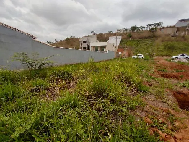 Terreno com 300m², à venda, no bairro Santa Maria II em Barra Mansa