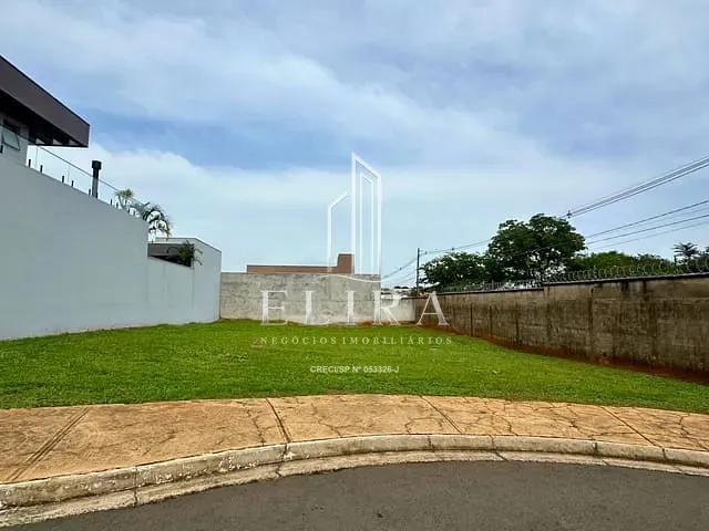 Terreno com 532m², à venda, no bairro Chácara Letônia em Americana