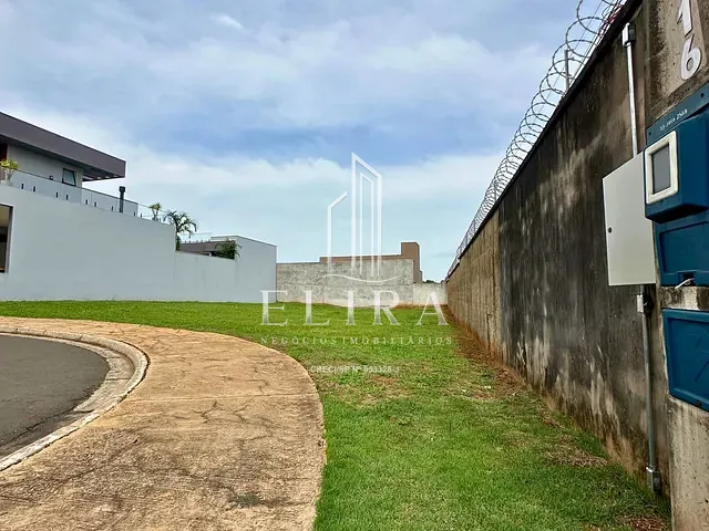 Terreno com 532m², à venda, no bairro Chácara Letônia em Americana