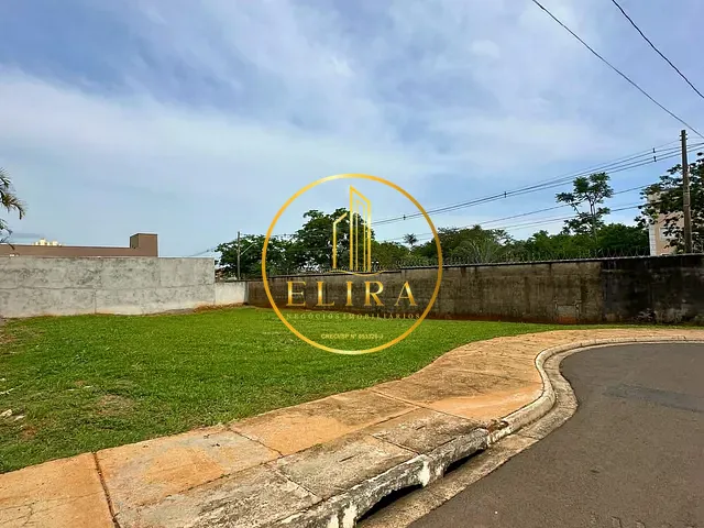 Terreno com 532m², à venda, no bairro Chácara Letônia em Americana