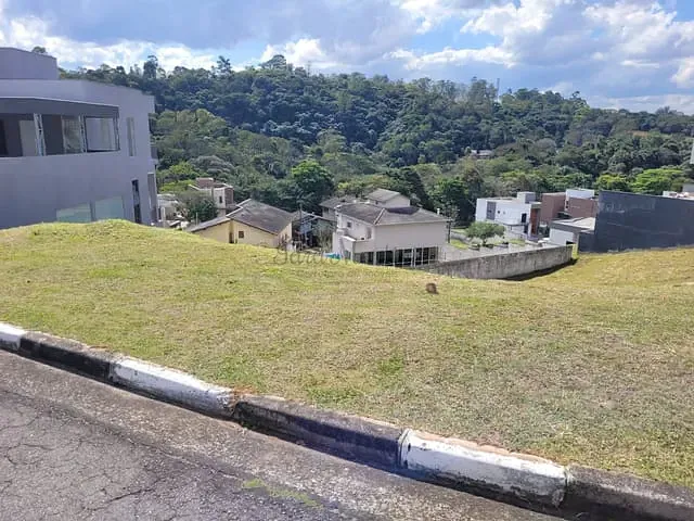 Terreno com 468m², à venda, no bairro Jardim Caiapiá em Cotia