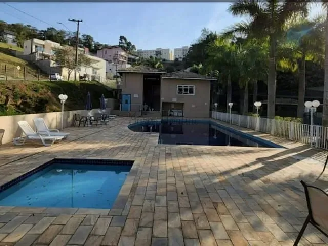 Terreno com 468m², à venda, no bairro Jardim Caiapiá em Cotia