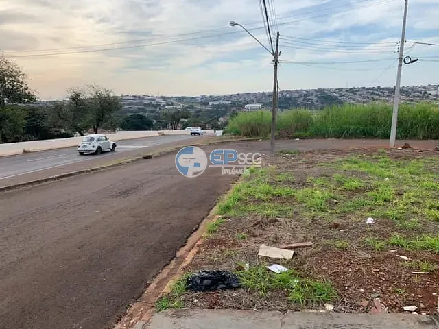 Terreno com 418m², à venda, no bairro Ideal em Londrina