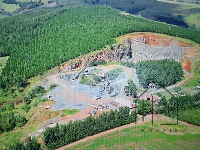 Terreno com 450000m², à venda, no bairro Barão de Antonina em Barão de Antonina