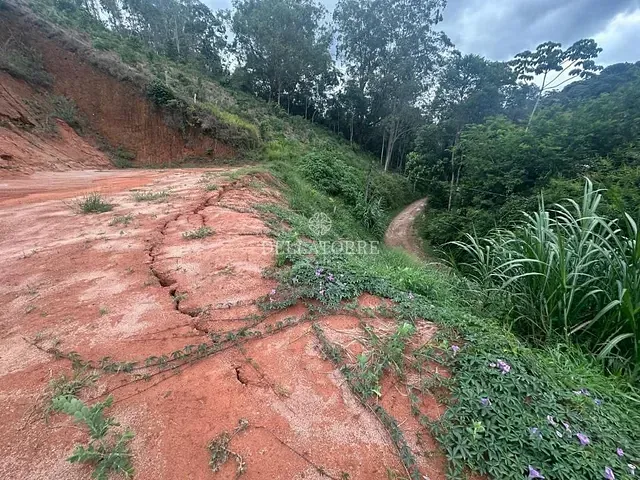 Terreno com 3210m², à venda, no bairro Albuquerque em Teresópolis