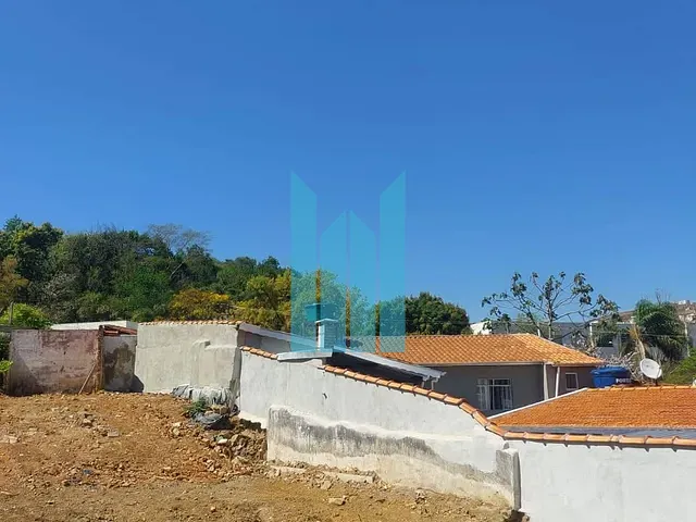 Terreno com 287m², à venda, no bairro Santana em Poços de Caldas