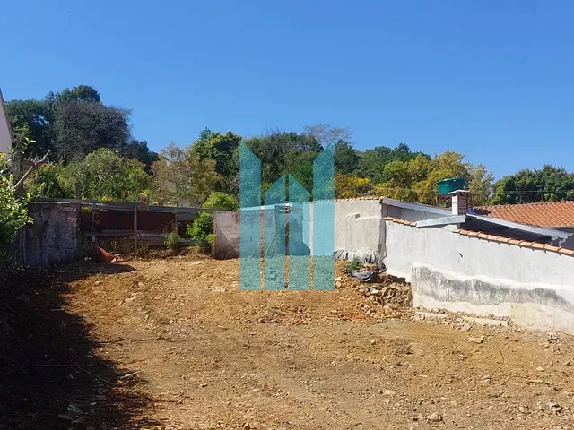 Terreno com 287m², à venda, no bairro Santana em Poços de Caldas