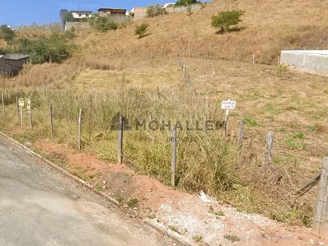Terreno com 781m², à venda, no bairro Pinheirinho em Itajubá