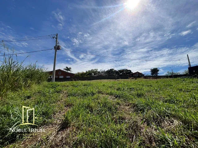 Terreno com 265m², à venda, no bairro Pinheirinho em Vinhedo