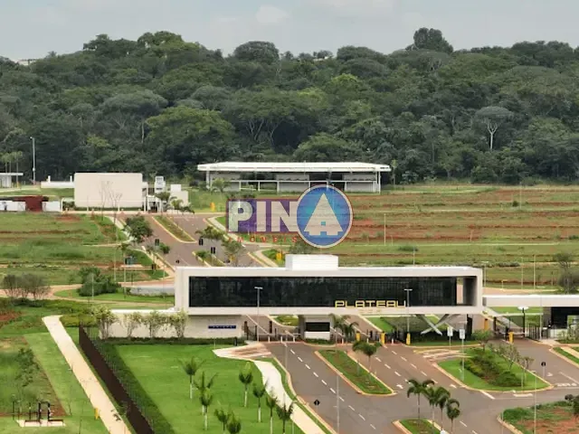 Terreno com 602m², à venda, no bairro Parque Cidade em Goiânia