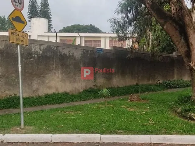 Terreno com 830m², à venda, no bairro Jardim Santa Helena em São Paulo