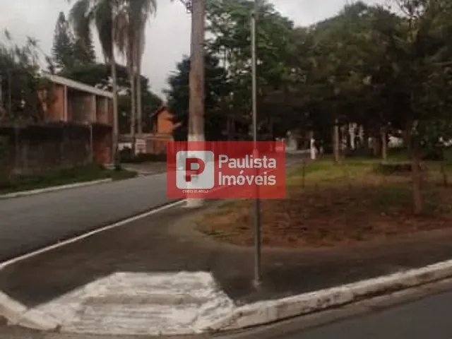 Terreno com 830m², à venda, no bairro Jardim Santa Helena em São Paulo