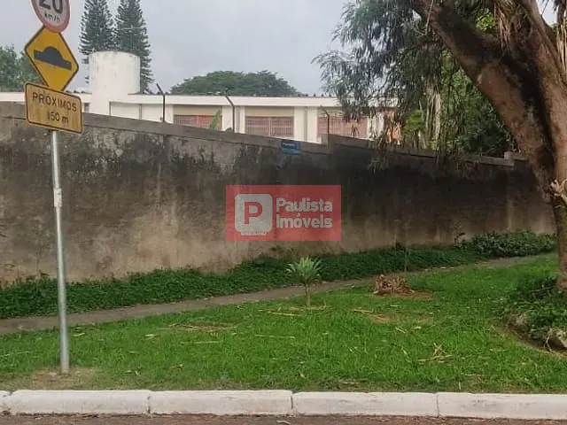 Terreno com 830m², à venda, no bairro Jardim Santa Helena em São Paulo