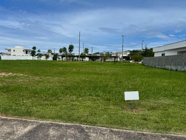 Terreno com 500m², à venda, no bairro Viverde III em Rio das Ostras