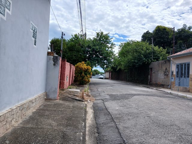 Terreno com 483m², à venda, no bairro Vila Santa Fé em Taubaté