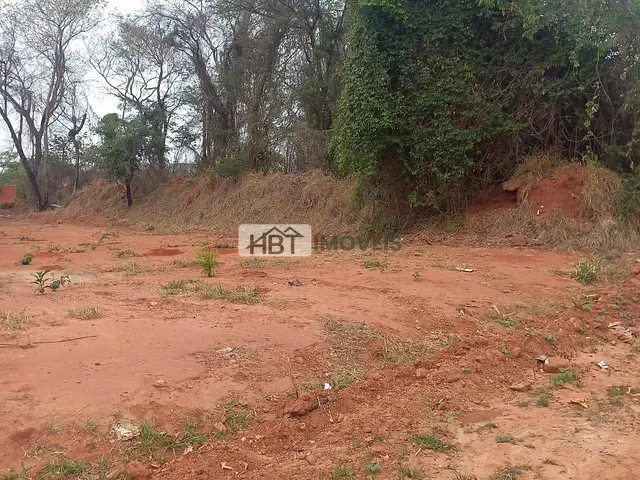 Terreno com 180m², à venda, no bairro Tangarás em Bauru