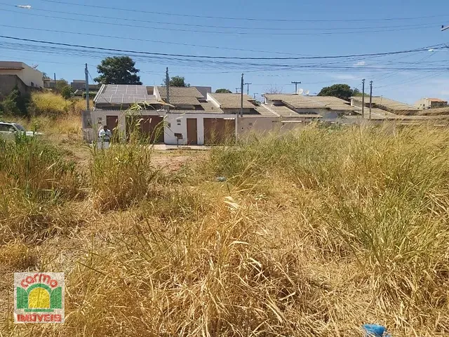 Terreno com 710m², à venda, no bairro Residencial Florença em Anápolis